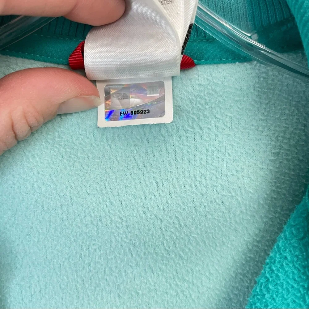 The North Face Light Fleece Zip up Jacket - Picture 6 of 9
